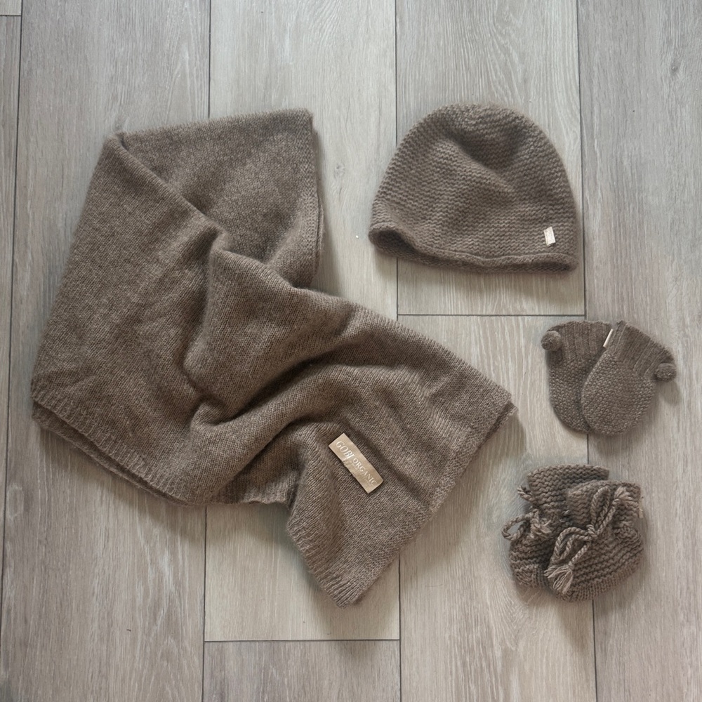 Gobi Organic cashmere Brown Knit blanket, Hat, Mittens Set & booties set -unisex